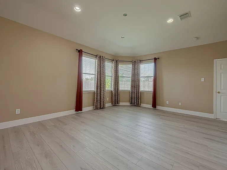 14026 Shamrock Park Ln — Photo 35
