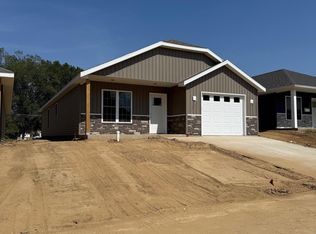 1609 Cherry St, Quincy, IL 62301