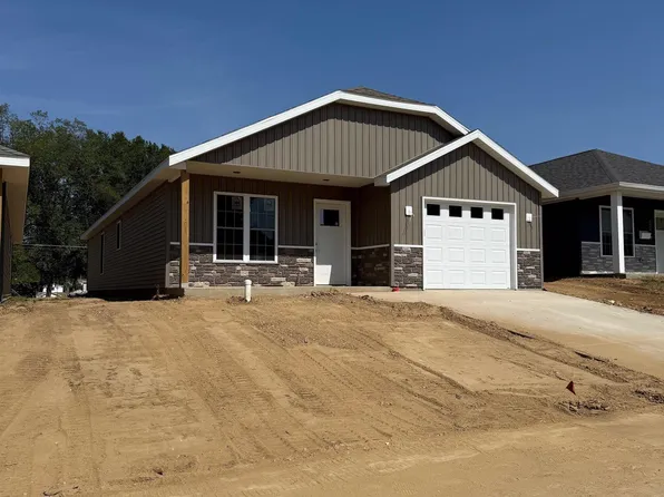 1609 Cherry St, Quincy, IL 62301