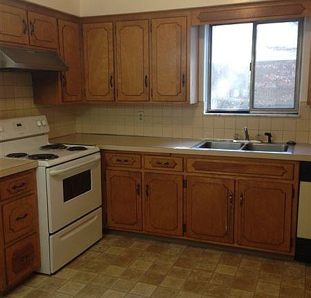 Large country kitchen