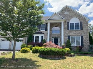 12 Freedom Ct, Howell, NJ 07731