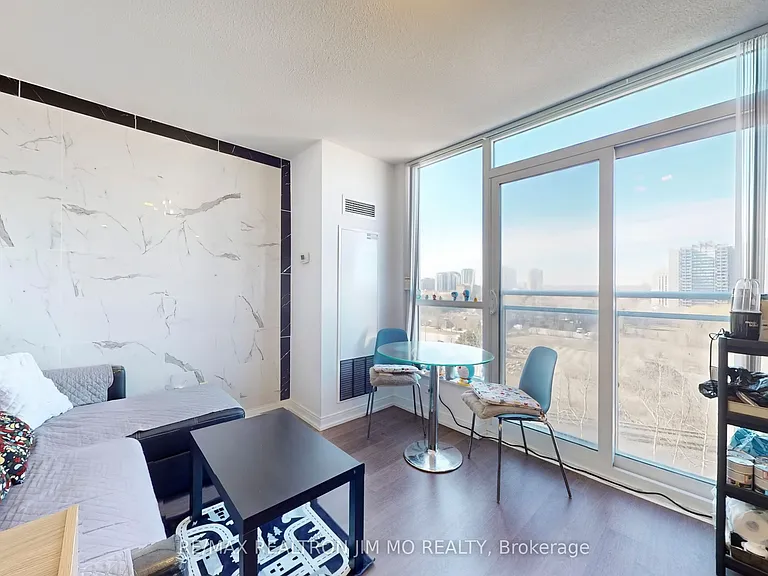 255 Village Green Sq #808 — Photo 15