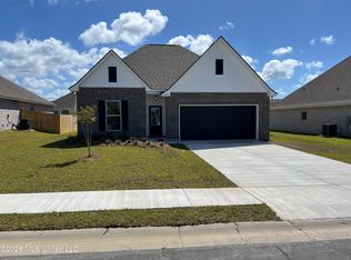 7258 Pencarrow Cir, Ocean Springs, MS 39564