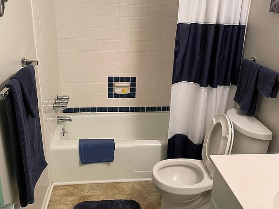 5th image of 2800 Indian River Blvd APT T8