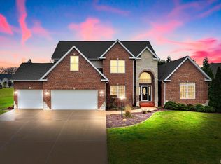 405 Cottingham Ln, Metamora, IL 61548