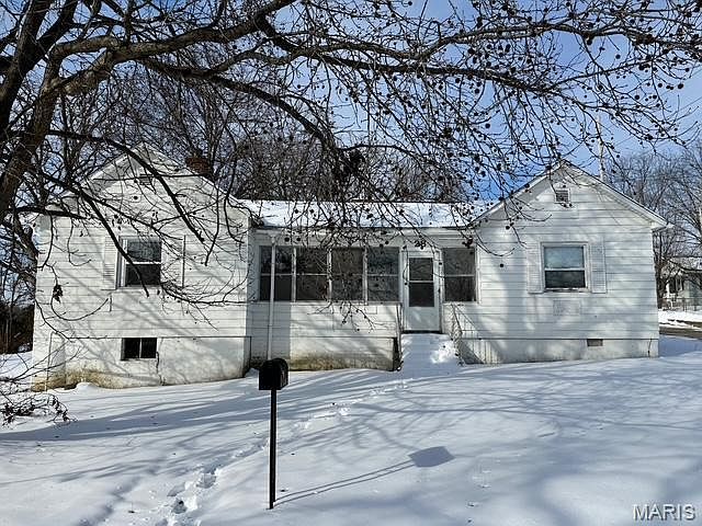 1st image of 28 Vine St