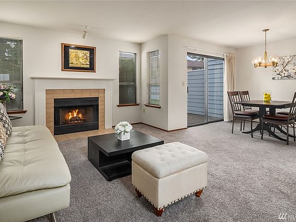5th image of 10909 SE 250th Ct APT A