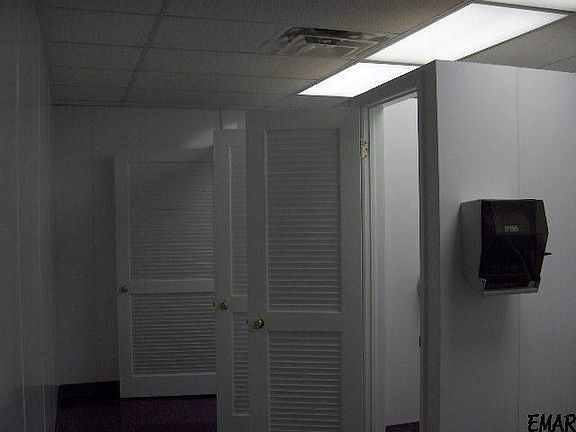 4th image of 1018 W Cherry Ave