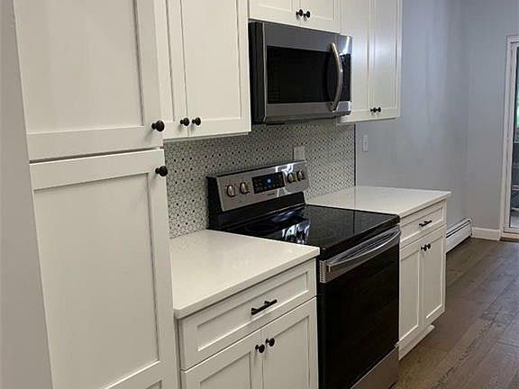 2nd image of 192 Sierra Vista Ln