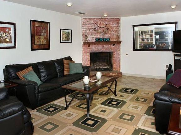 4th image of 2139 Woodcrest Dr