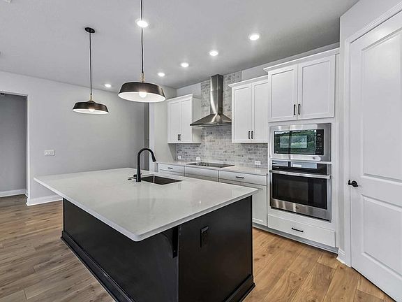The Collins - Kitchen