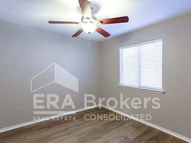 1614 Twisted Oak Dr #TWISTEDOAK1614 — Photo 18
