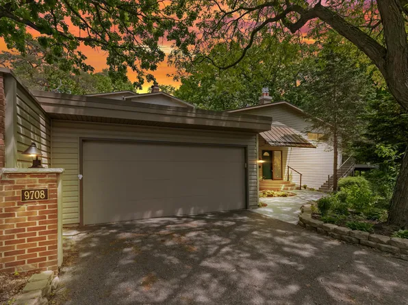 9708 Mill Creek Dr, Eden Prairie, MN 55347