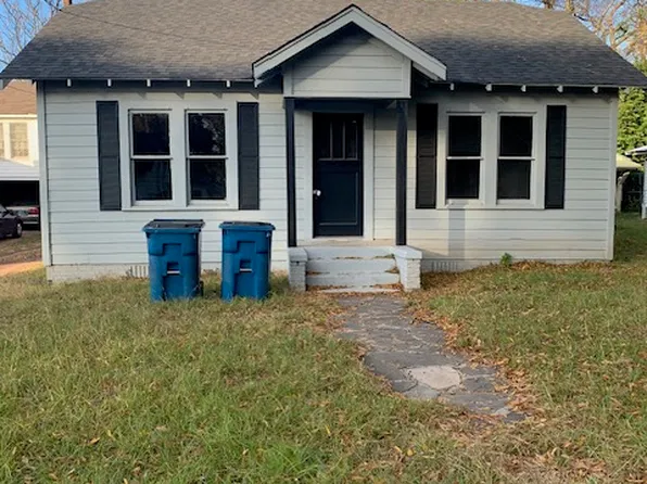 109 E Lakeview St, Henderson, TX 75652