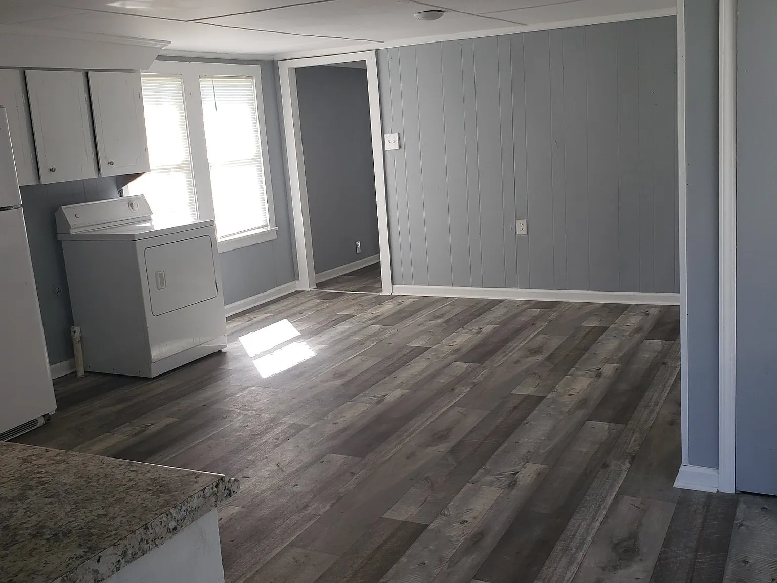 2 bed, 1.0 bath, $675 — Photo 3