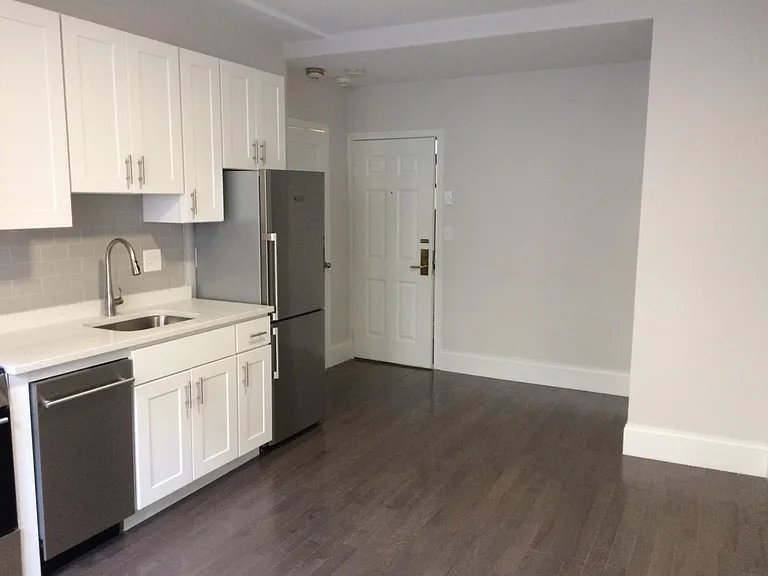 24 Clearway St #5 — Photo 3