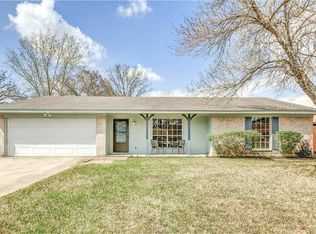 1209 Austin Ave, College Station, TX 77845