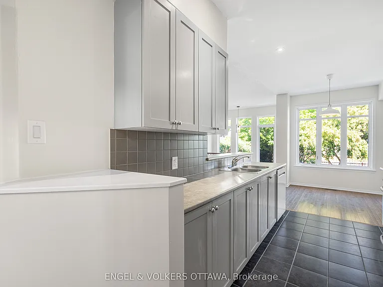 729 Nakina Way — Photo 19