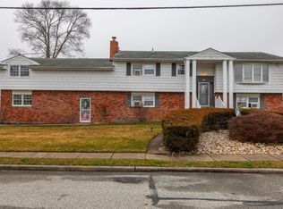 (Undisclosed Address), Islip Terrace, NY 11752