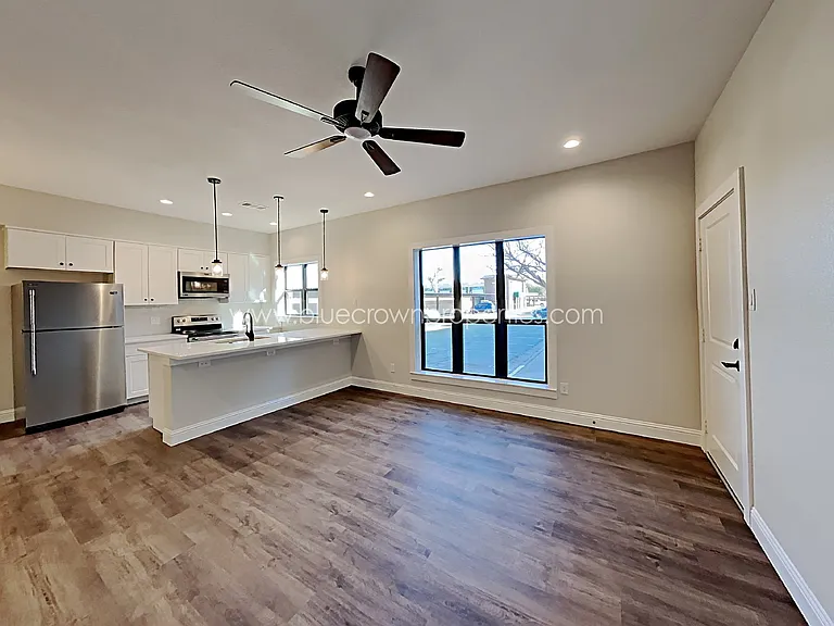 10738 Park Village Pl #B — Photo 3