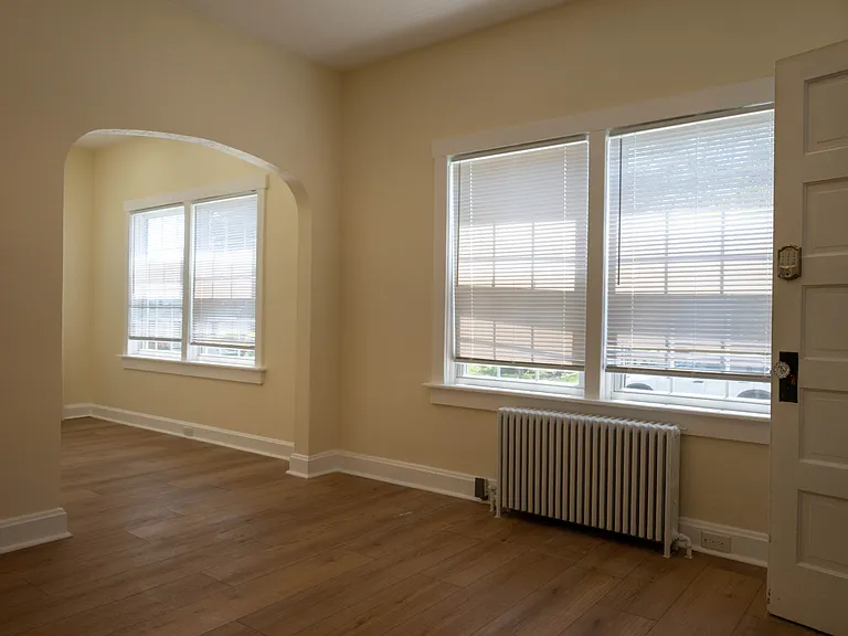 901 View St #D — Photo 3