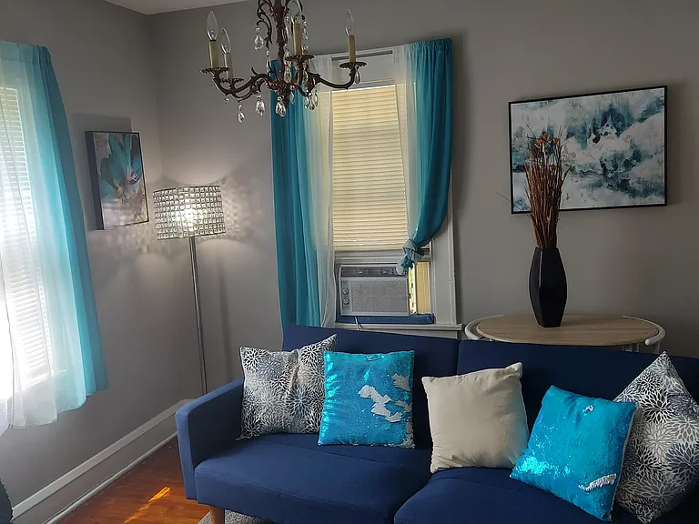2701 Emerson Ave N #4 — Photo 2
