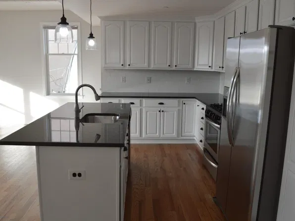 93 Shrewsbury Ave APT 2, Red Bank, NJ 07701