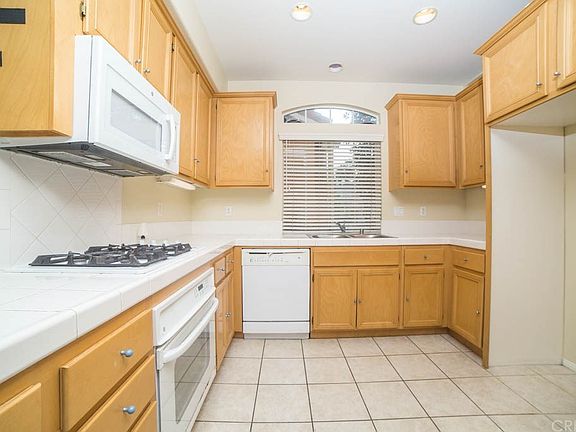 3rd image of 24506 Montevista Cir