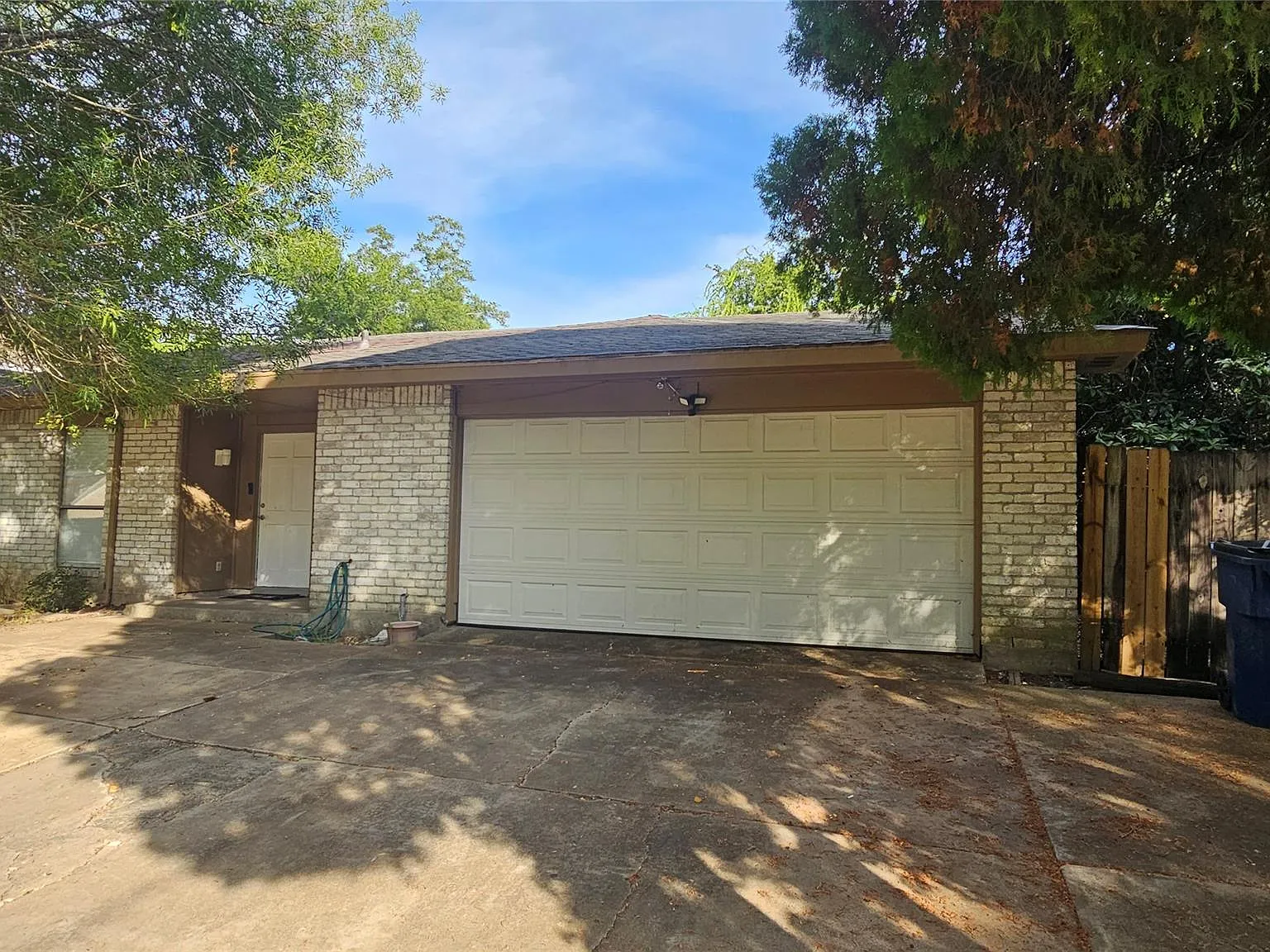 3 bed, 2.5 bath, 2131 sqft, $1,950 — Photo 3