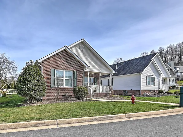 12818 Southampton Cir, Bristol, VA 24202