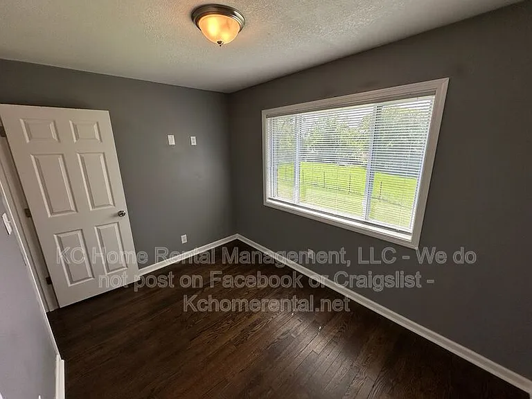 3124 N 55th St #B — Photo 18