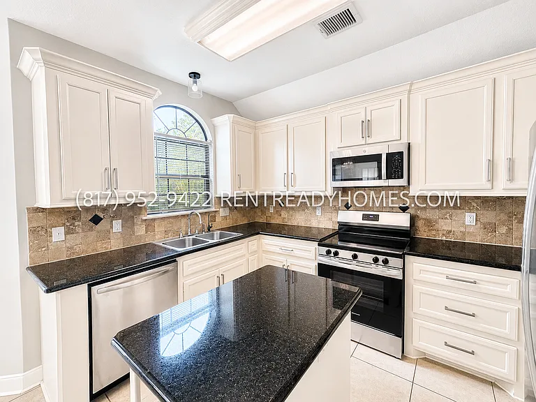 3813 Breckenridge Dr — Photo 10