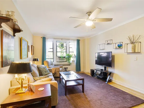 43-25 43rd Street #D4, Sunnyside, NY 11104