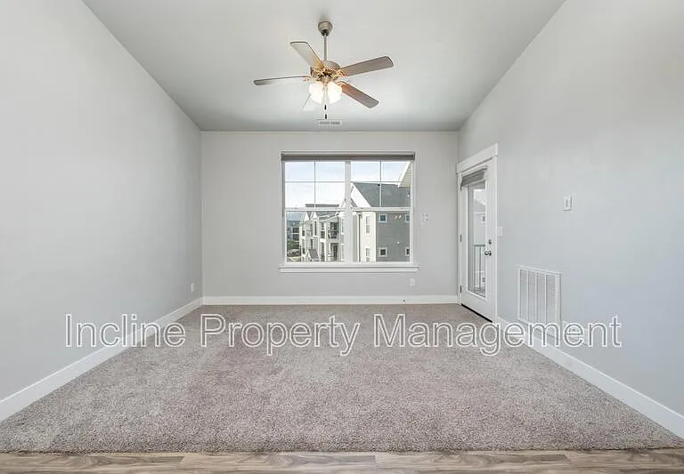 654 N Emery Ln — Photo 6