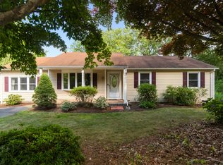 20 Booth Ter, Hamden, CT 06518