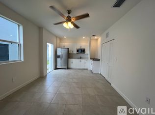 12711 SW 200th St, Miami, FL 33177