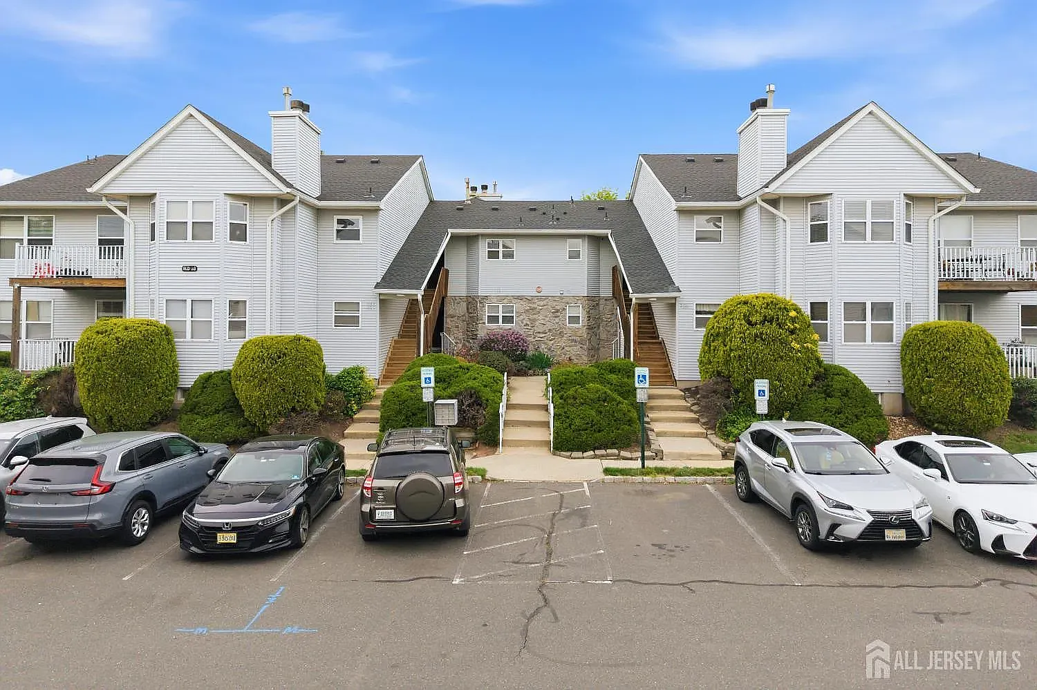 1 bed, 900 sqft, $1,900 — Photo 4