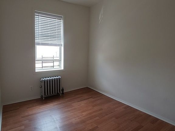 4th image of 2704 18th St #2