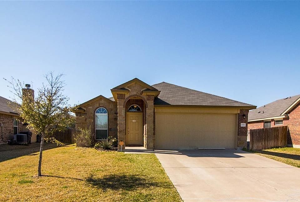 2nd image of 6517 Sendero Ln