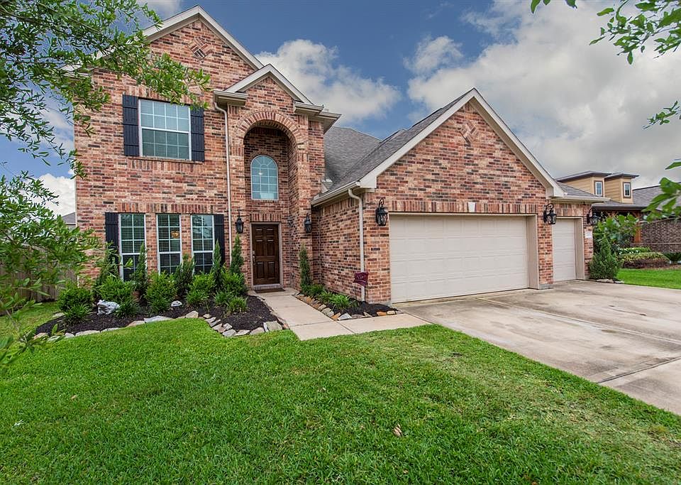 1st image of 2865 Suncreek Ln
