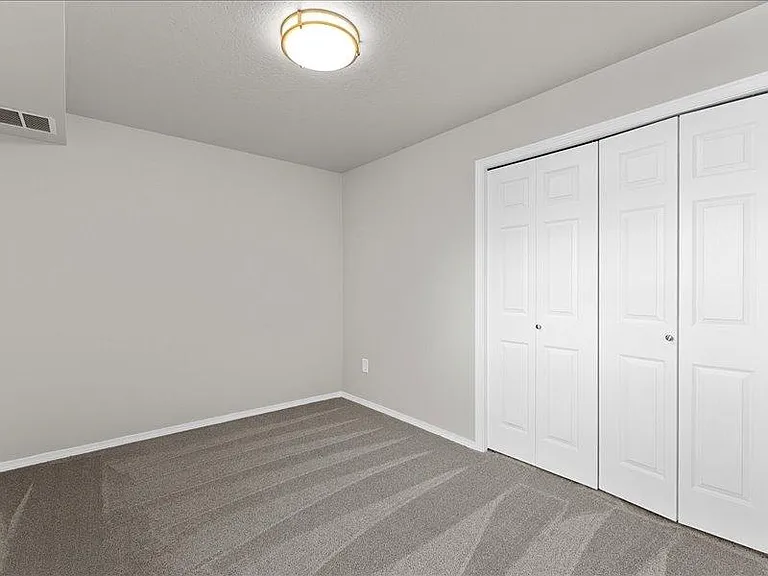 1500 Stoddard St. Apartments — Photo 8