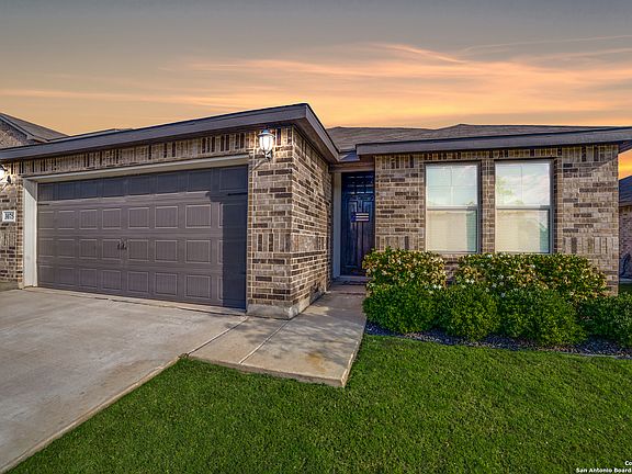 2nd image of 3075 Mondavi Crest