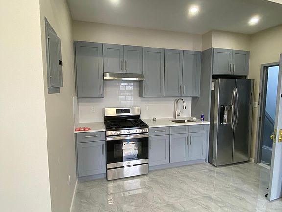 4th image of 7836 67th Dr Floor 2