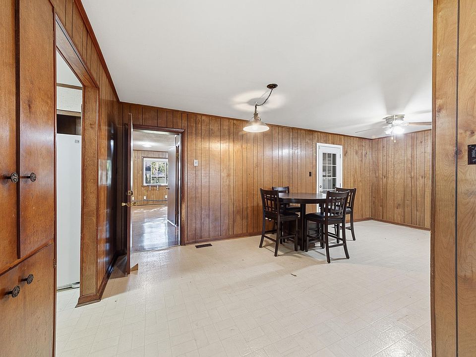 13th image of this home