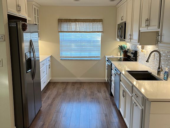2nd image of 5425 Fair Oaks St