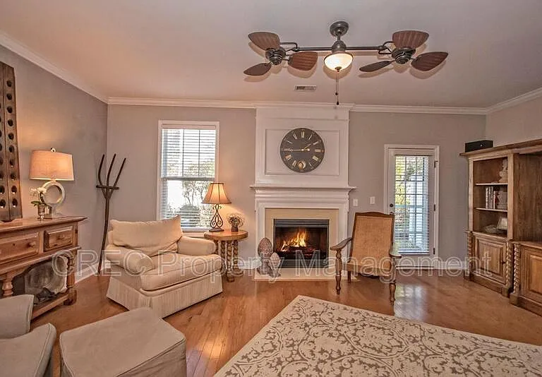 3639 Bagley Dr — Photo 12