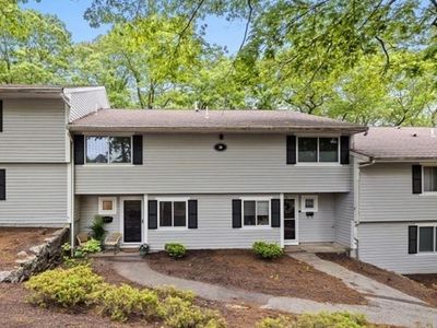 3 Beals Cove Rd APT E, Hingham, MA, 02043