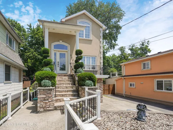 303 Sprague Ave, Staten Island, NY 10307