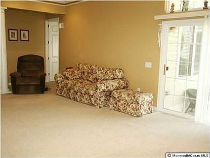 5th image of 73 Oakmont Ln