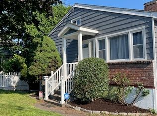 159 Triangle St, Danbury, CT 06810